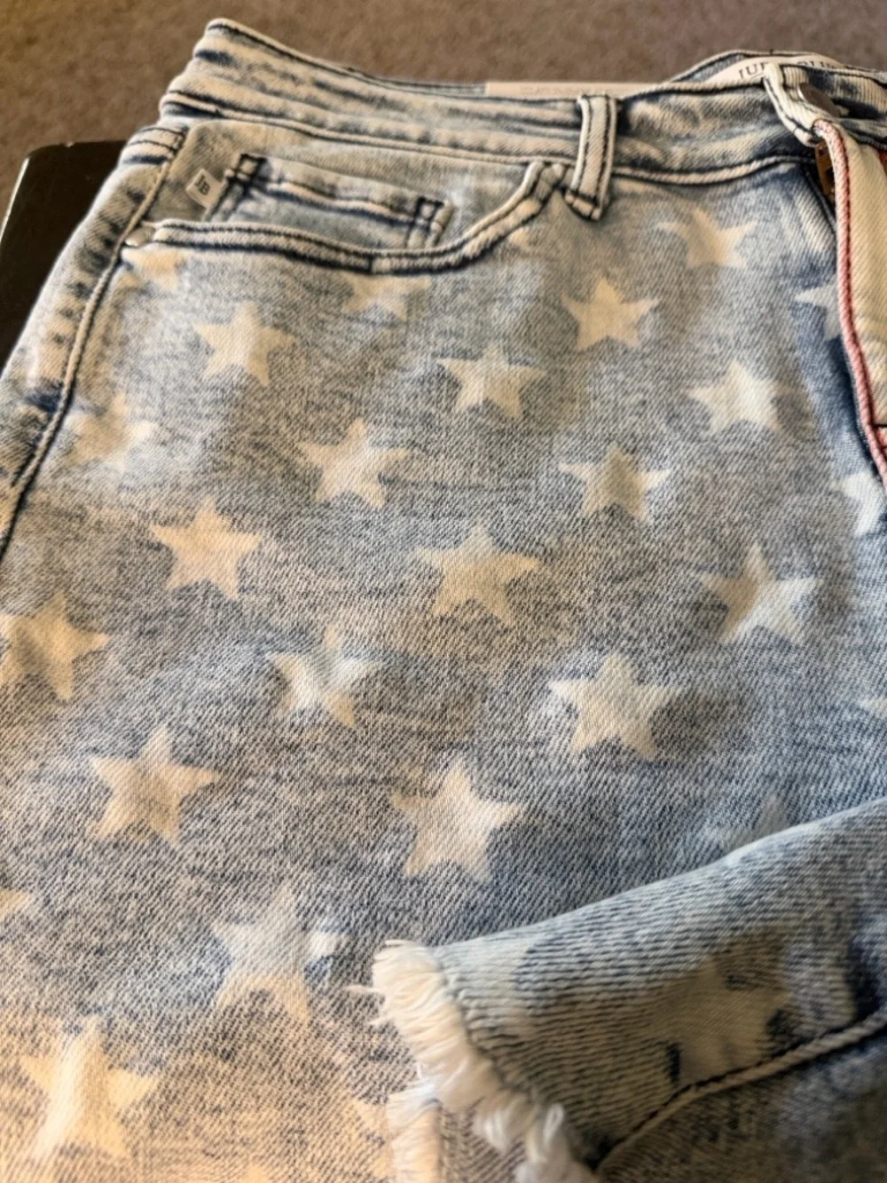 Judy Blue Patriotic Flag Print Denim Shorts NEW - Picture 4 of 12